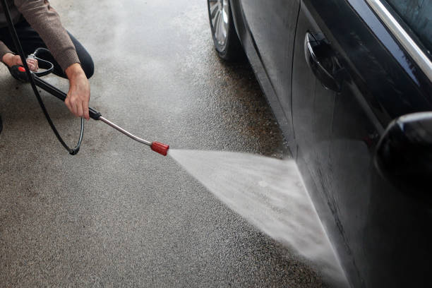 Best Deck Pressure Washing  in Gateway, AK